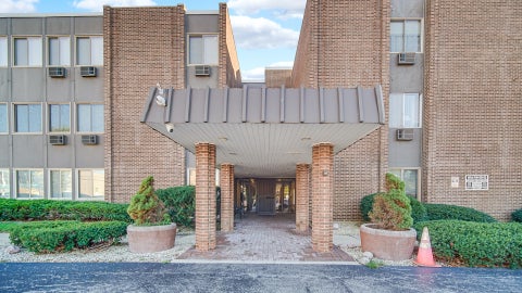 Photo of 1117 Leavitt Avenue #114, Flossmoor, IL 60422 (MLS # 12792687)