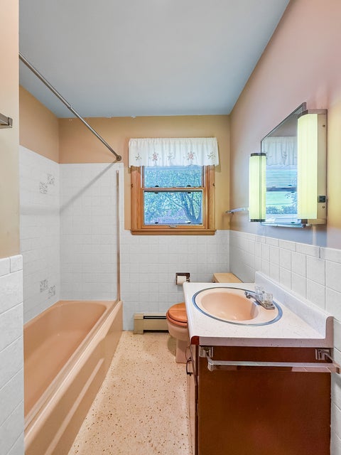Tiny photo for 311 E Franklin Street, Fisher, IL 61843 (MLS # 12760274)