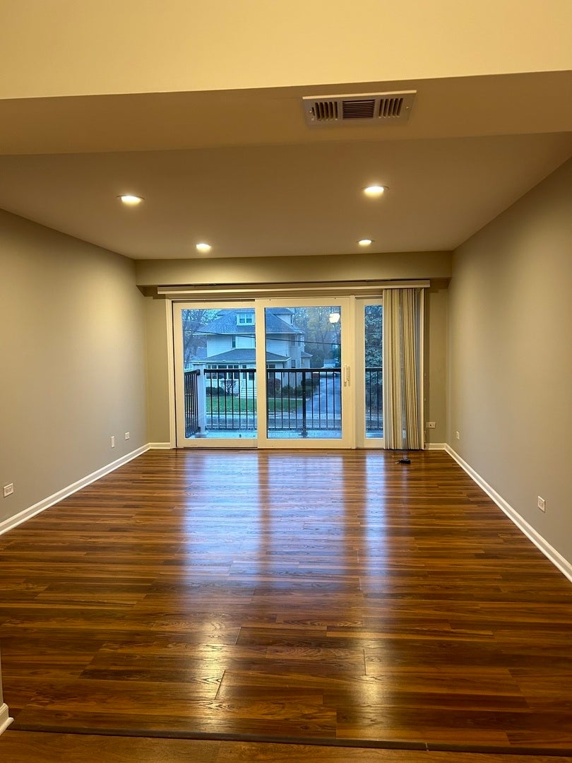 207 W Park Avenue 204