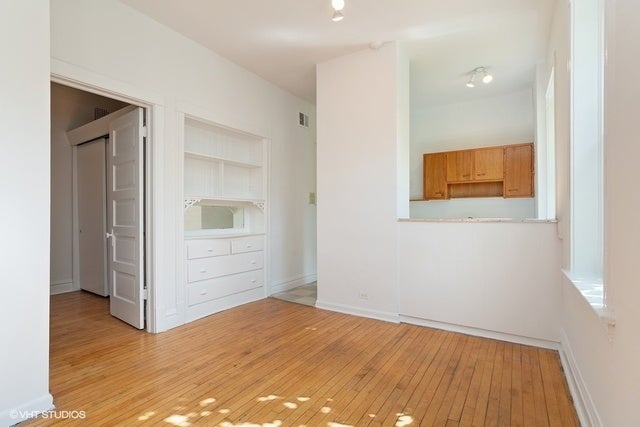 732 W 19th Street 1R