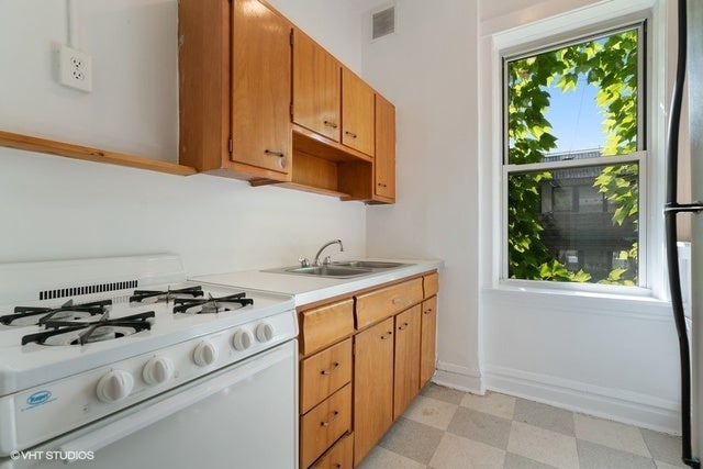 732 W 19th Street 1R