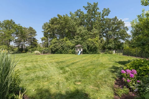 Tiny photo for 8425 Charleston Drive, Burr Ridge, IL 60527 (MLS # 12696631)