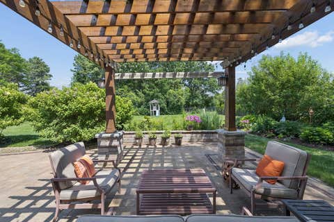Tiny photo for 8425 Charleston Drive, Burr Ridge, IL 60527 (MLS # 12696631)