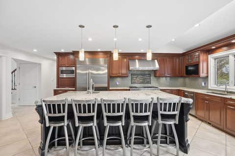 Tiny photo for 8425 Charleston Drive, Burr Ridge, IL 60527 (MLS # 12696631)