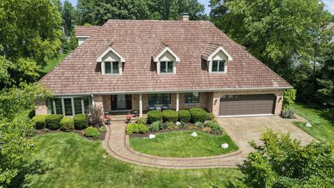 Tiny photo for 8425 Charleston Drive, Burr Ridge, IL 60527 (MLS # 12696631)