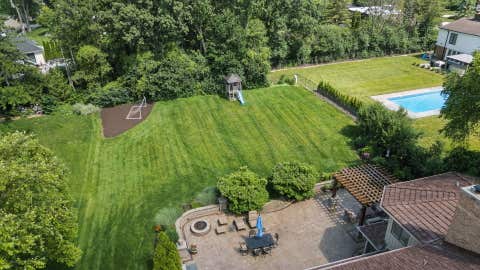 Tiny photo for 8425 Charleston Drive, Burr Ridge, IL 60527 (MLS # 12696631)