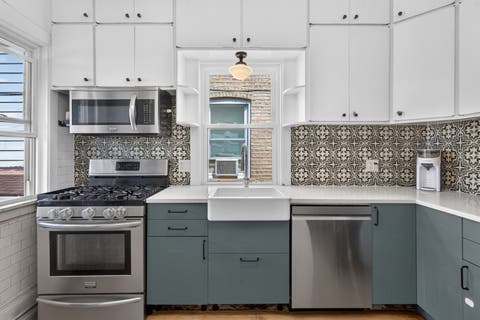 Tiny photo for 4940 N Whipple Street, Chicago, IL 60625 (MLS # 12732579)