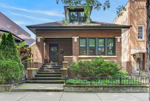 Photo of 4940 N Whipple Street, Chicago, IL 60625 (MLS # 12732579)