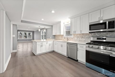 Tiny photo for 5252 N Mulligan Avenue, Chicago, IL 60630 (MLS # 12636219)
