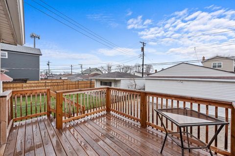 Tiny photo for 5252 N Mulligan Avenue, Chicago, IL 60630 (MLS # 12636219)