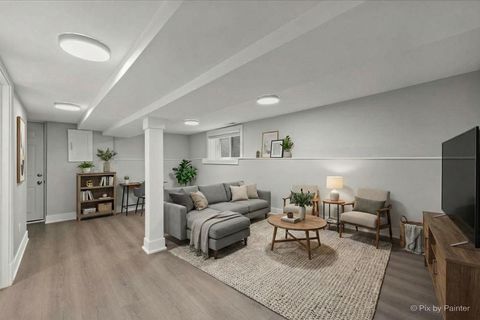 Tiny photo for 5252 N Mulligan Avenue, Chicago, IL 60630 (MLS # 12636219)