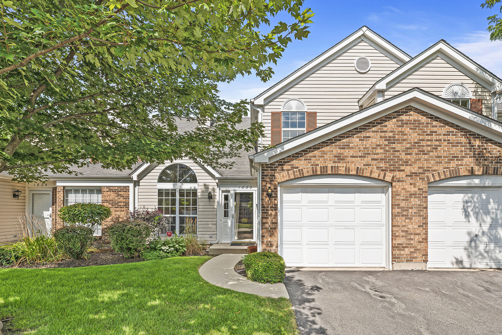 View Gurnee, IL 60031 townhome