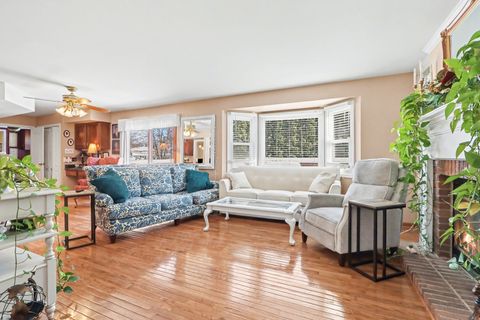 Tiny photo for 2297 Lakeside Drive, Aurora, IL 60504 (MLS # 12525698)