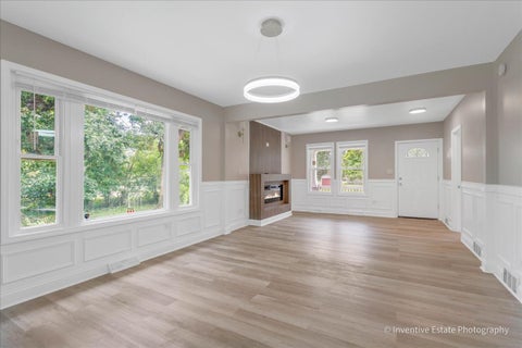 Tiny photo for 26 E 157th Street, South Holland, IL 60473 (MLS # 12744030)