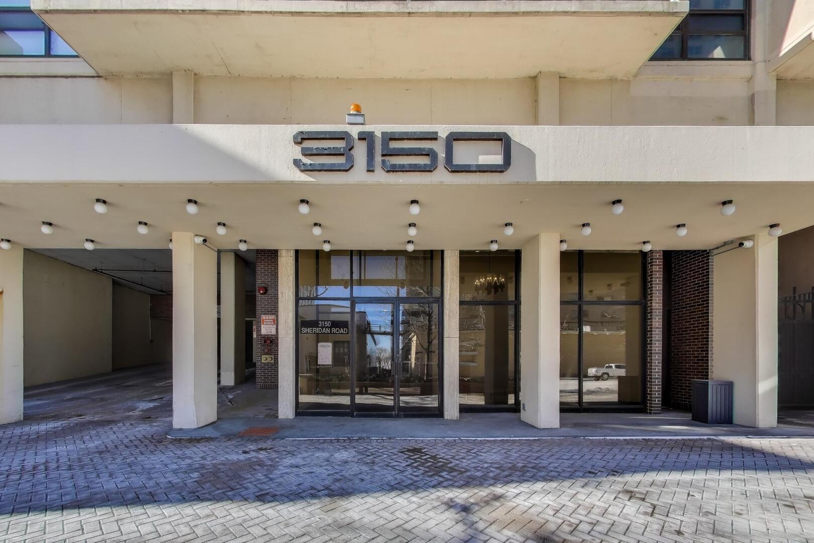 3150 N Sheridan Road 4B