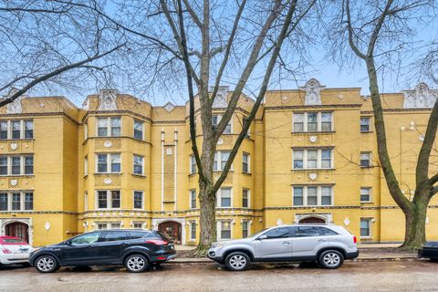 Photo of 6450 N BELL Avenue #G, Chicago, IL 60645 (MLS # 12566703)