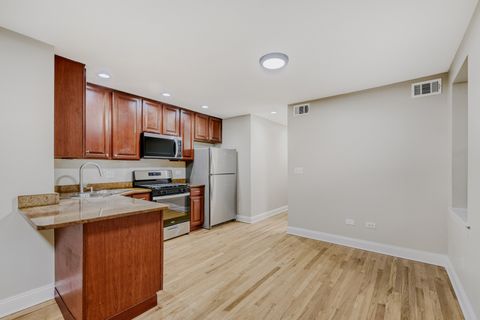 Tiny photo for 6450 N BELL Avenue #G, Chicago, IL 60645 (MLS # 12566703)