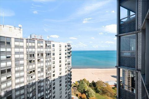 Tiny photo for 5701 N Sheridan Road #29N, Chicago, IL 60660 (MLS # 12511298)