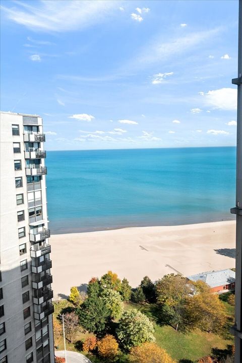 Tiny photo for 5701 N Sheridan Road #29N, Chicago, IL 60660 (MLS # 12511298)