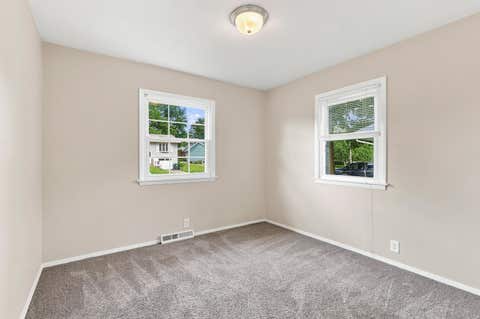 Tiny photo for 2803 N Pine Street, Davenport, IA 52804 (MLS # 12738543)