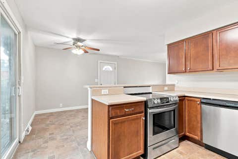 Tiny photo for 2803 N Pine Street, Davenport, IA 52804 (MLS # 12738543)
