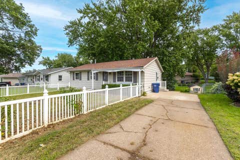 Tiny photo for 2803 N Pine Street, Davenport, IA 52804 (MLS # 12738543)