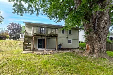 Tiny photo for 2803 N Pine Street, Davenport, IA 52804 (MLS # 12738543)