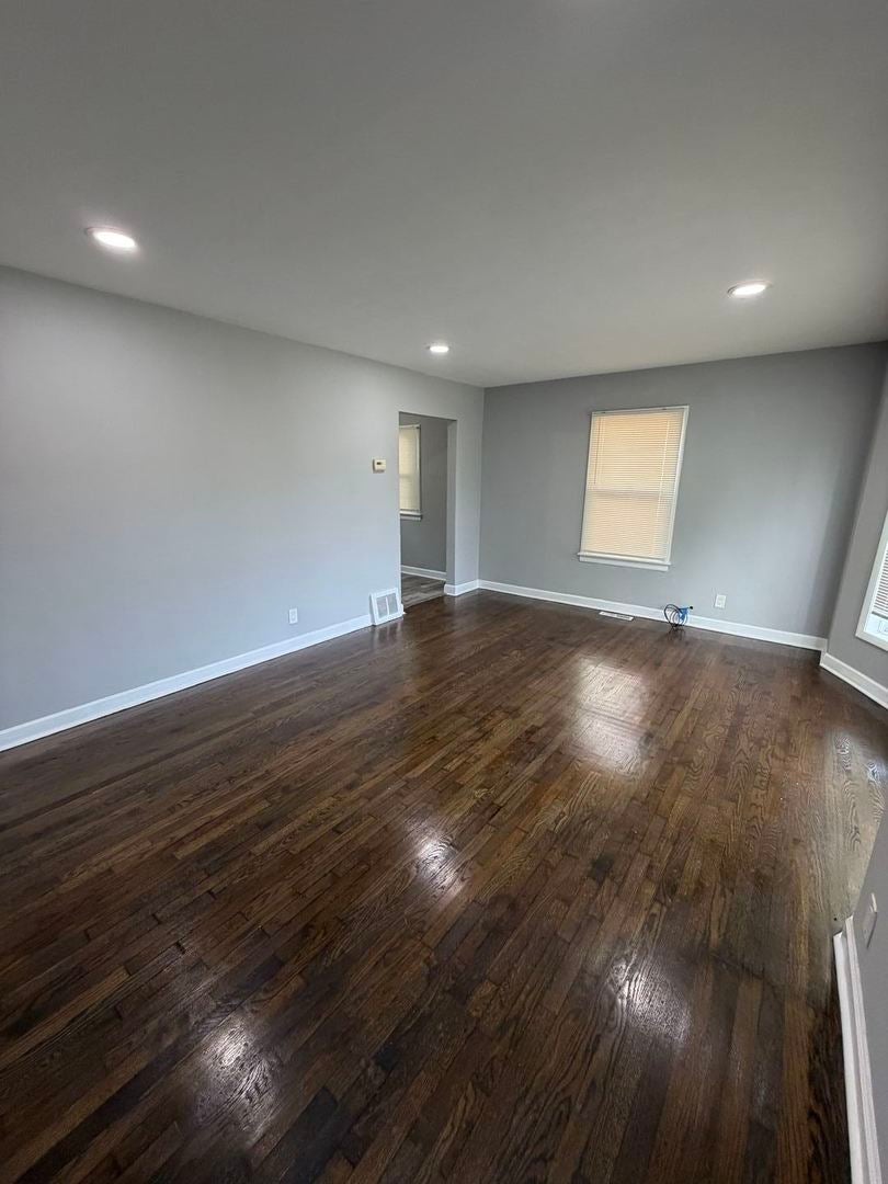 1542 Kenilworth Drive