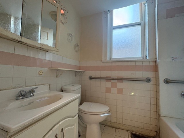 1220 S Springfield Avenue