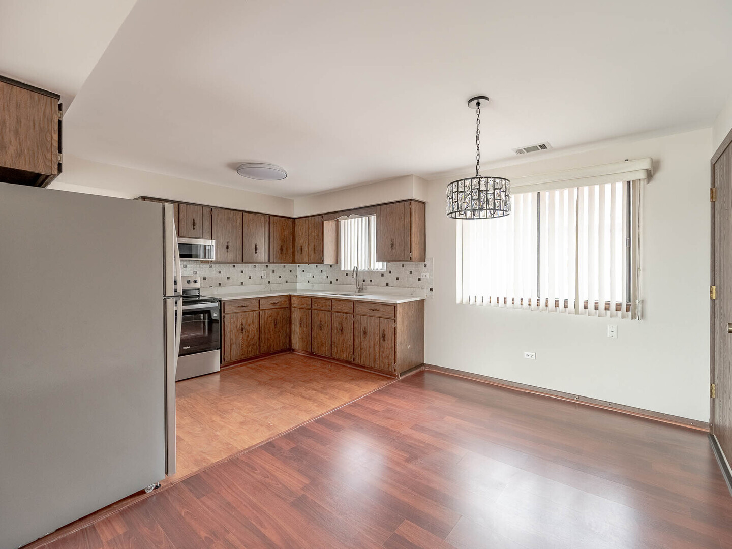 6051 S Archer Avenue 3A