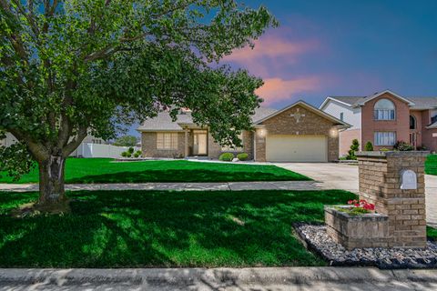 Tiny photo for 21222 Whitney Avenue, Matteson, IL 60443 (MLS # 12455063)