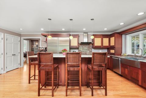 Tiny photo for 18 S Wynstone Drive, North Barrington, IL 60010 (MLS # 12495652)