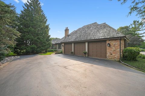 Tiny photo for 18 S Wynstone Drive, North Barrington, IL 60010 (MLS # 12495652)