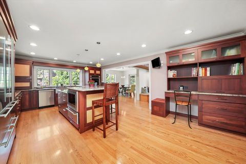 Tiny photo for 18 S Wynstone Drive, North Barrington, IL 60010 (MLS # 12495652)