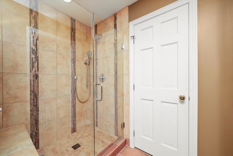 Tiny photo for 18 S Wynstone Drive, North Barrington, IL 60010 (MLS # 12495652)