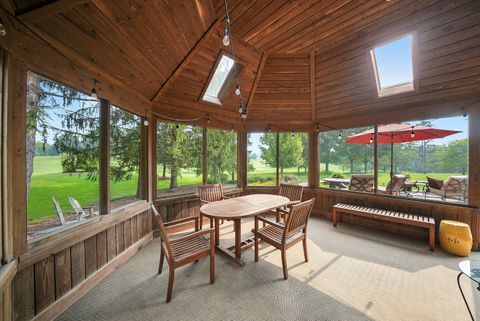 Tiny photo for 18 S Wynstone Drive, North Barrington, IL 60010 (MLS # 12495652)