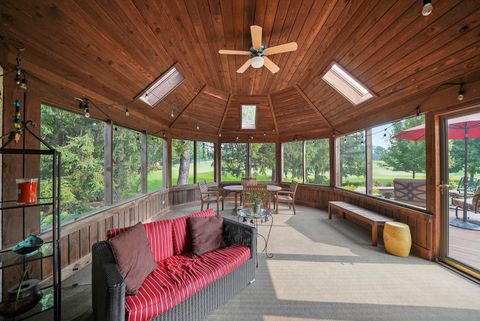 Tiny photo for 18 S Wynstone Drive, North Barrington, IL 60010 (MLS # 12495652)