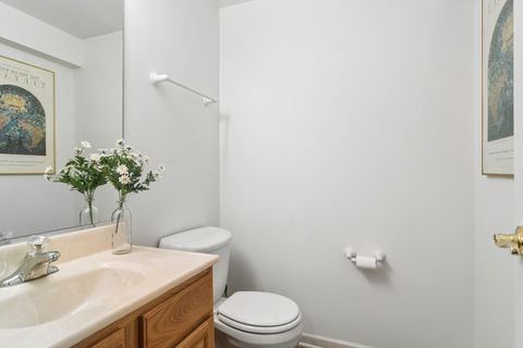 Tiny photo for 302 Chateau Drive, Buffalo Grove, IL 60089 (MLS # 12593870)