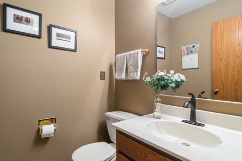 Tiny photo for 302 Chateau Drive, Buffalo Grove, IL 60089 (MLS # 12593870)