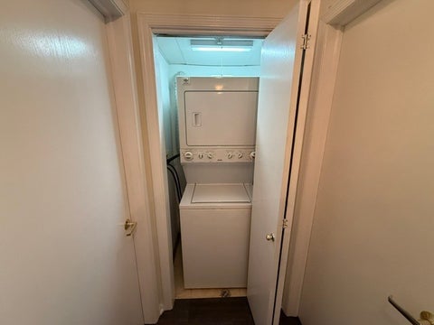 Tiny photo for 5 S PINE Street #407B, Mount Prospect, IL 60056 (MLS # 12790190)