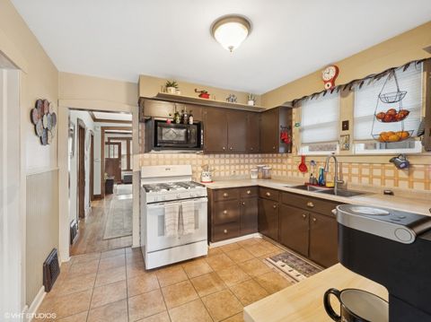 Tiny photo for 3328 Vernon Avenue, Brookfield, IL 60513 (MLS # 12488251)