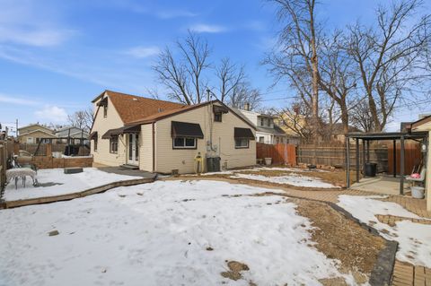 Tiny photo for 4815 S Lotus Avenue, Chicago, IL 60638 (MLS # 12565976)