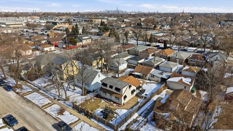 Tiny photo for 4815 S Lotus Avenue, Chicago, IL 60638 (MLS # 12565976)