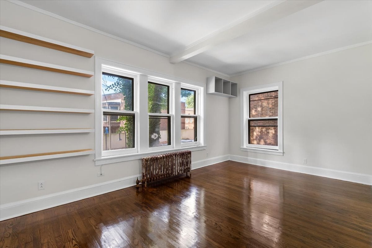 1633 E Hyde Park Boulevard 1D