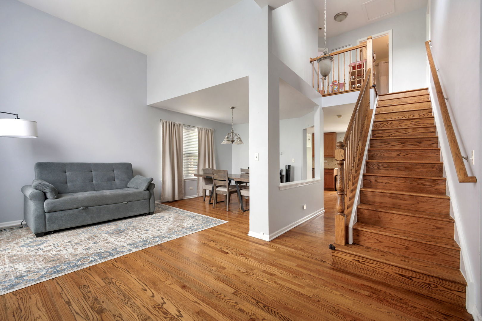 1832 Stirling Lane