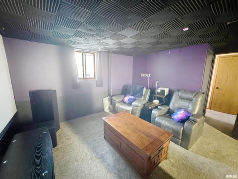 Tiny photo for 8119 10TH Street W, Rock Island, IL 61201 (MLS # QC4269960)