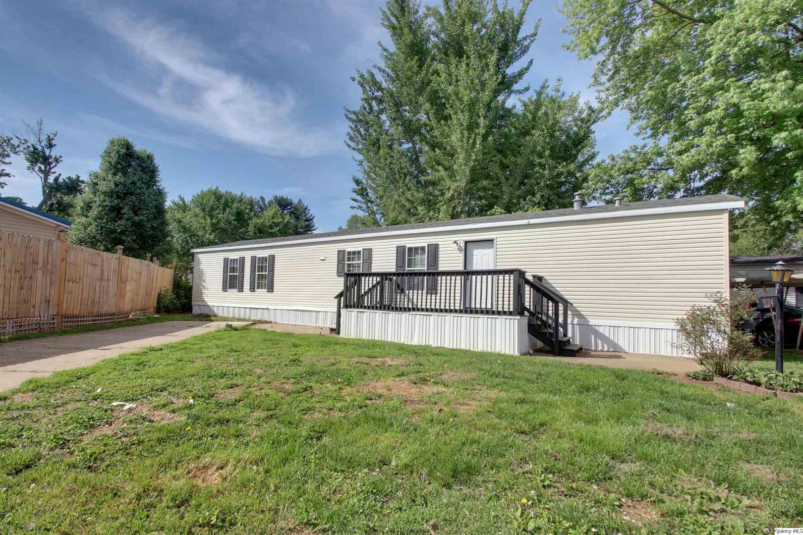 1524 Dewees Ave.