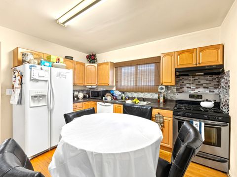 Tiny photo for 2610 Glos Avenue, Bellwood, IL 60104 (MLS # 12586885)