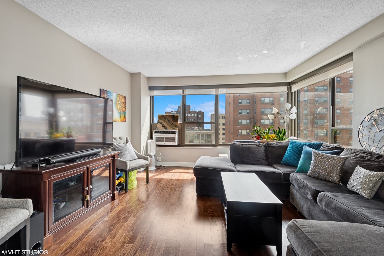 2930 N SHERIDAN Road 1512