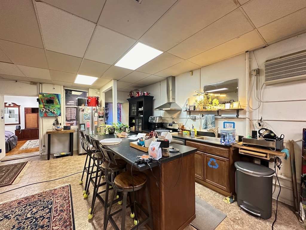 3605 N Damen Avenue 1R